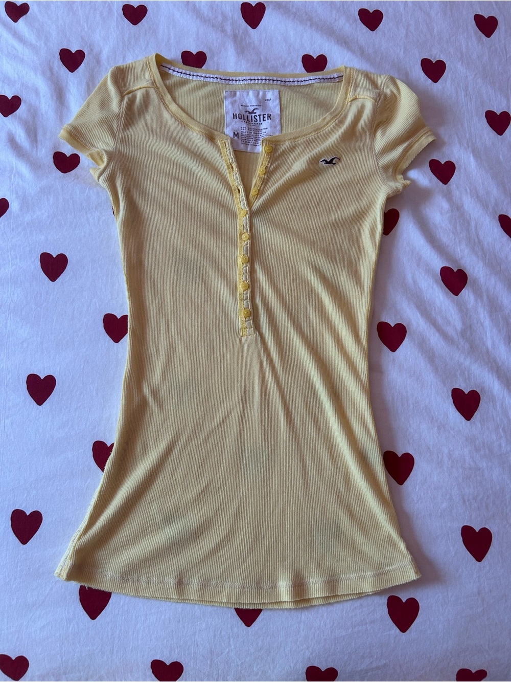 Hollister Y2K Pale Yellow Ribbed Short-Sleeve Henley Tee
